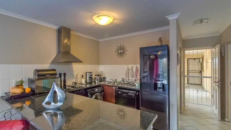 To Let 3 Bedroom Property for Rent in Somerset West Western Cape